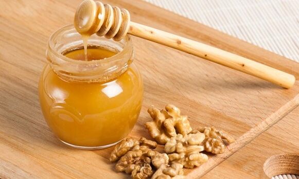 Honey and walnuts promote penis growth